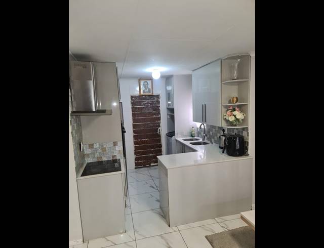 3 BEDROOM HOUSE FOR SALE IN WINDMILL PARK